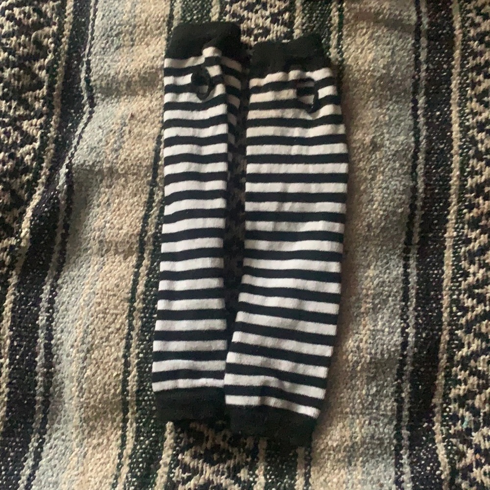 stripped arm sleeves